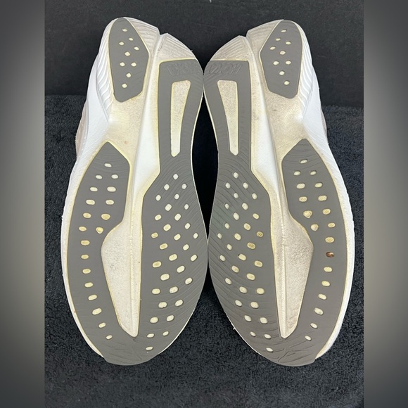 Hoka One One Womens Mach 6 1147810 EGV Beige Running Shoes Sneakers Size 9 B - Picture 7 of 10